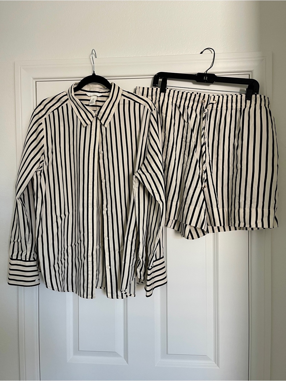 H&M Women’s Striped Button-down Short Set L/XL